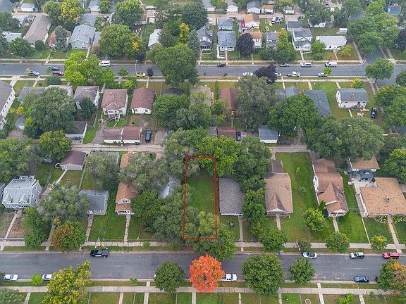 4th image of 5135 Irving Ave N
