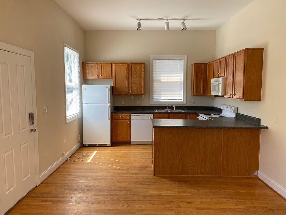 1st image of 520 N 26th St #2