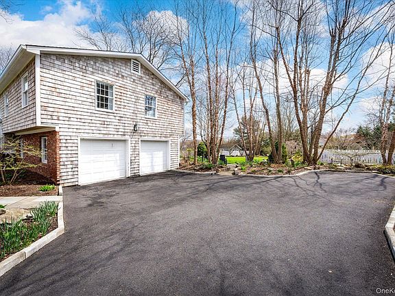 2nd image of 475 Mooney Hill Road