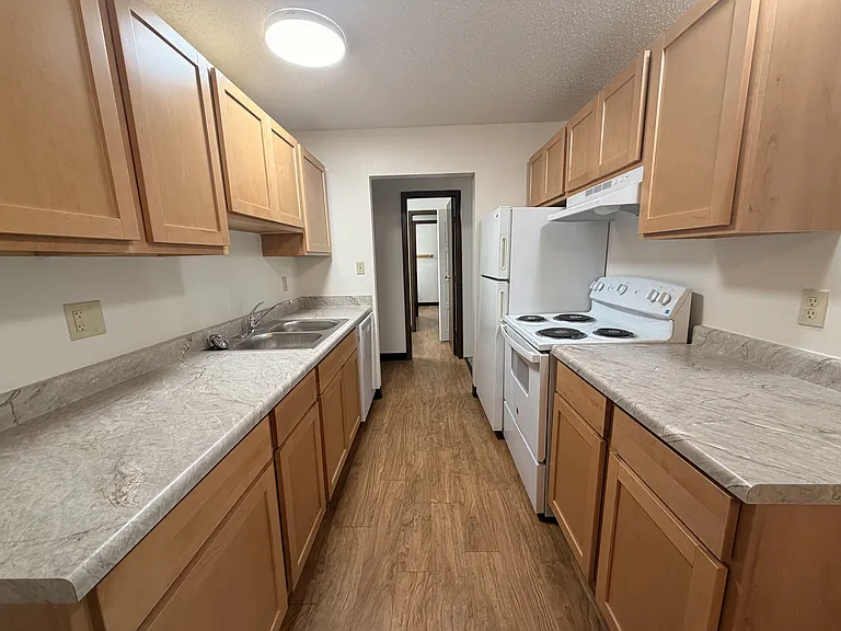 Winding Hills Apartments — Photo 109