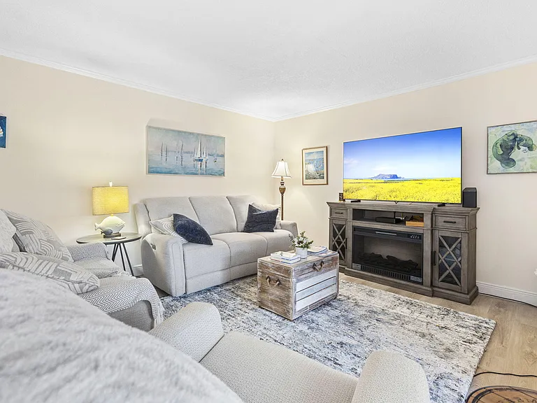 5674 SE Riverboat Dr #131 — Photo 8