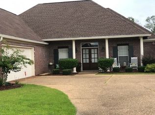 324 Red Cedar Dr, Brandon, MS