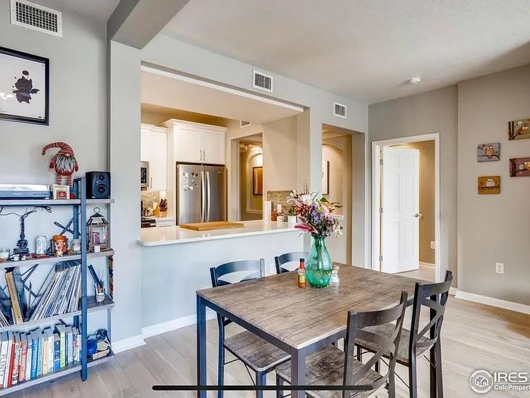 1521 Vine St #106 — Photo 3