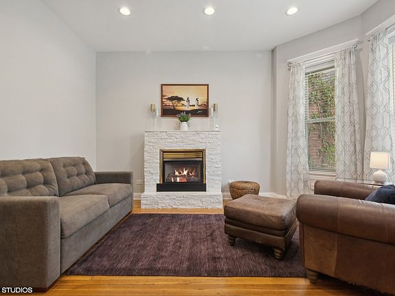 5th image of 5032 N Kenmore Ave APT 1N