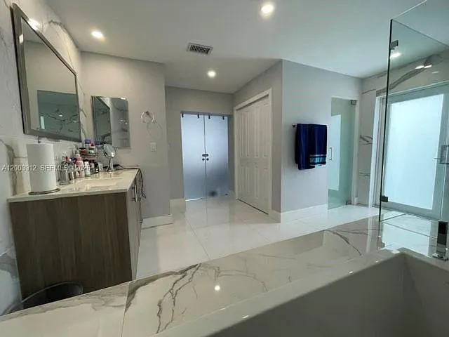 15551 SW 155th Ave — Photo 4