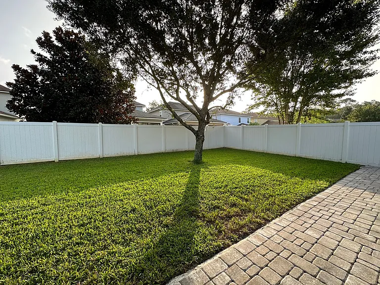 12173 Hatherden Ct — Photo 24