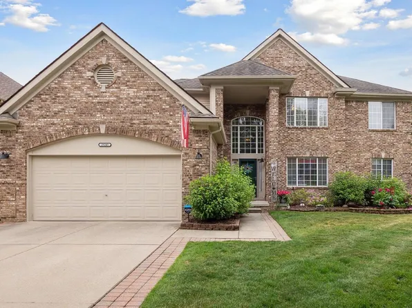 29245 Stillwater, Farmington Hills, MI 48334