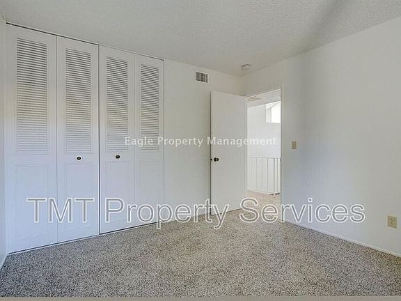 4th image of 5038 Greenberry Dr