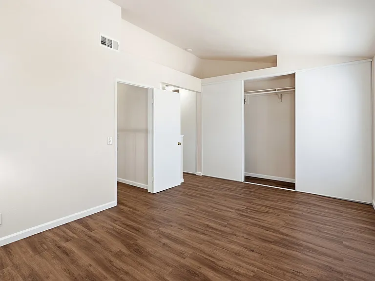 15303 Rancho Polermo Rd — Photo 22