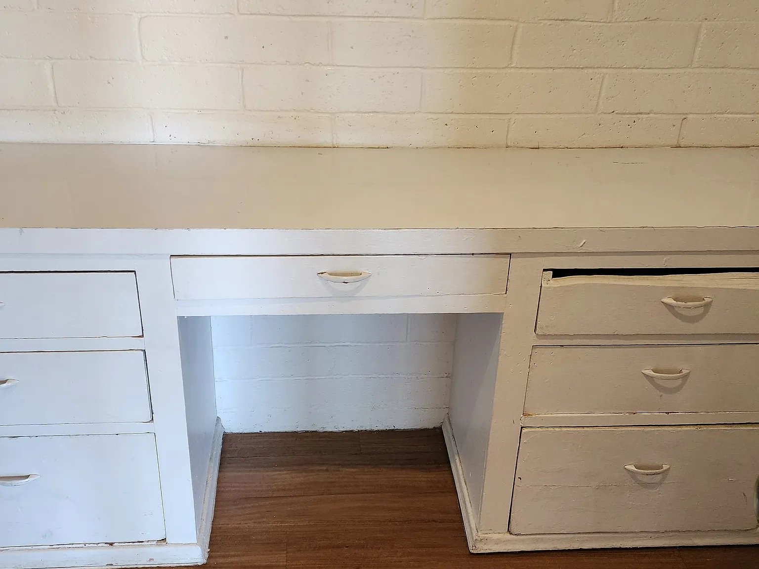 Studio, 400 sqft, $1,695 — Photo 3