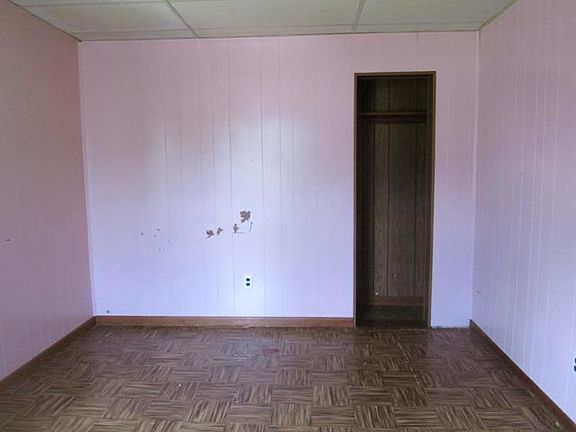 2nd image of 294 Canisteo St