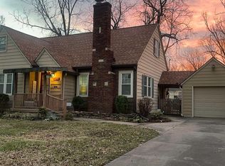 1238 SW Collins Ave, Topeka, KS 66604