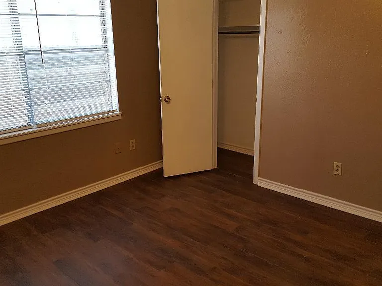 610 N Durant Ave — Photo 8