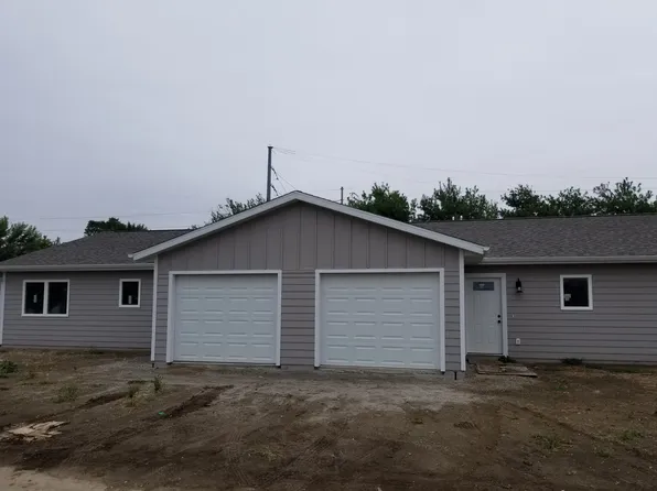 506 Mustang Ln, Pleasantville, IA 50225