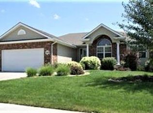 8300 Katrina Ln, Lincoln, NE 68512