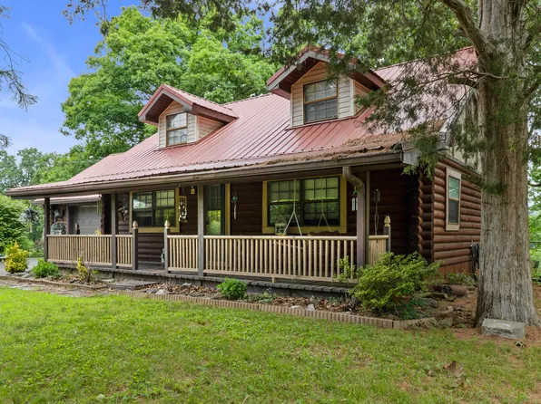 946 E Lakeshore Dr, Burnside, KY 42519