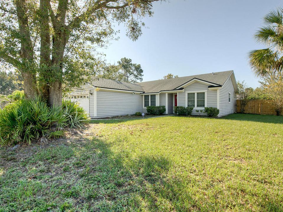 1st image of 12766 Autumn Springs Dr N