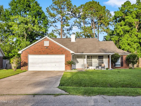 2212 Starfish Rd, Gautier, MS 39553