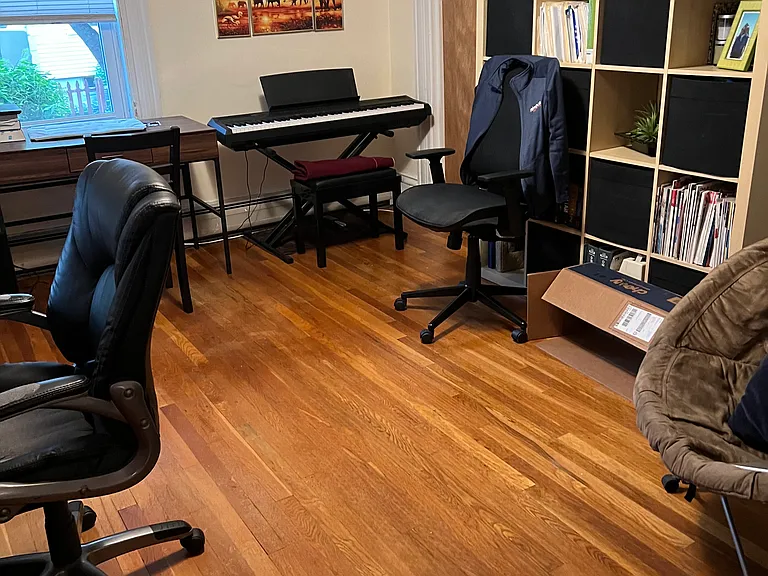 1st large bedroom