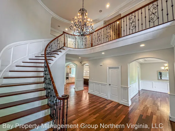 7008 Hamel Hill Ct, Mc Lean, VA 22101