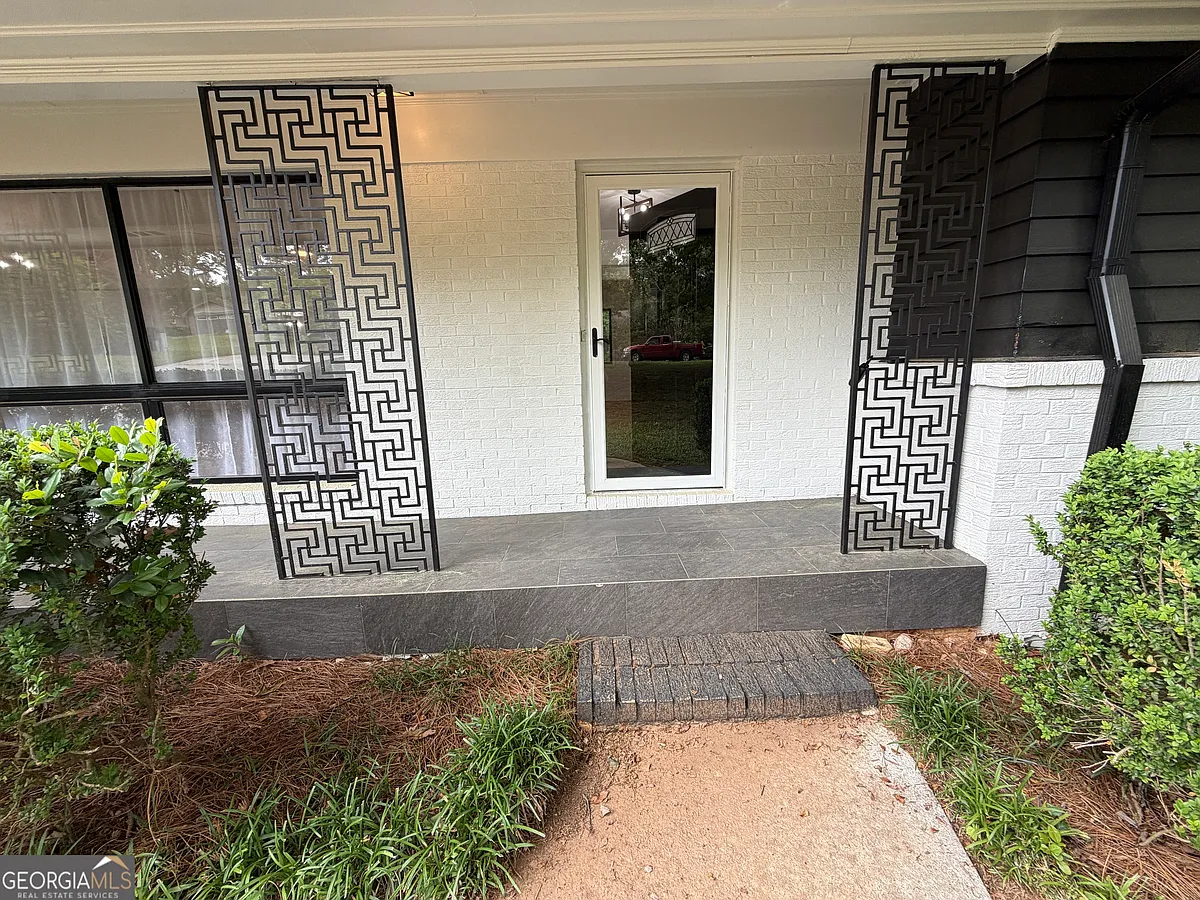Building Photo - 2636 Whiteleigh Ct NE