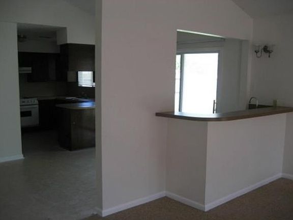 2nd image of 3442 Cresthill Dr