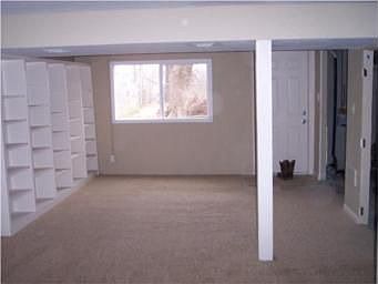 4th image of 2616 NW Castle Dr