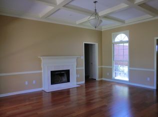 440 Shelley Renee Ln, Cordova, TN 38018