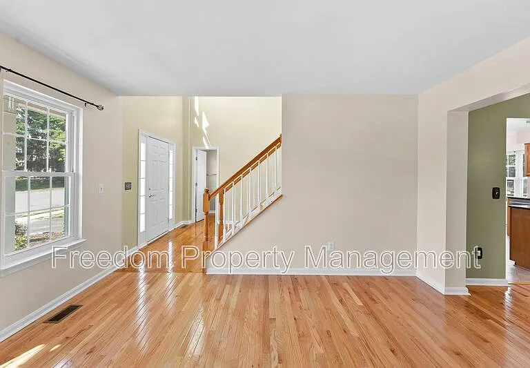 9140 Worthington Dr — Photo 14