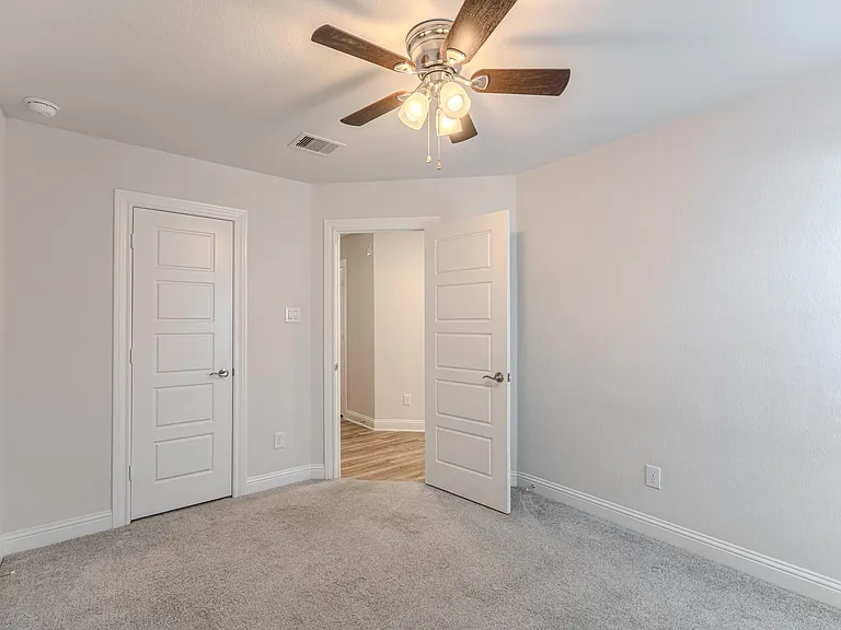 9840 Sweet Flag Ct — Photo 35