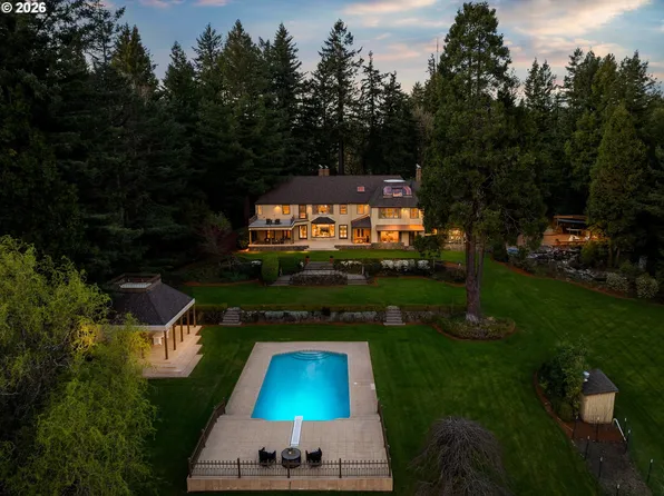 2732 SW Scholls Ferry Rd, Portland, OR 97221