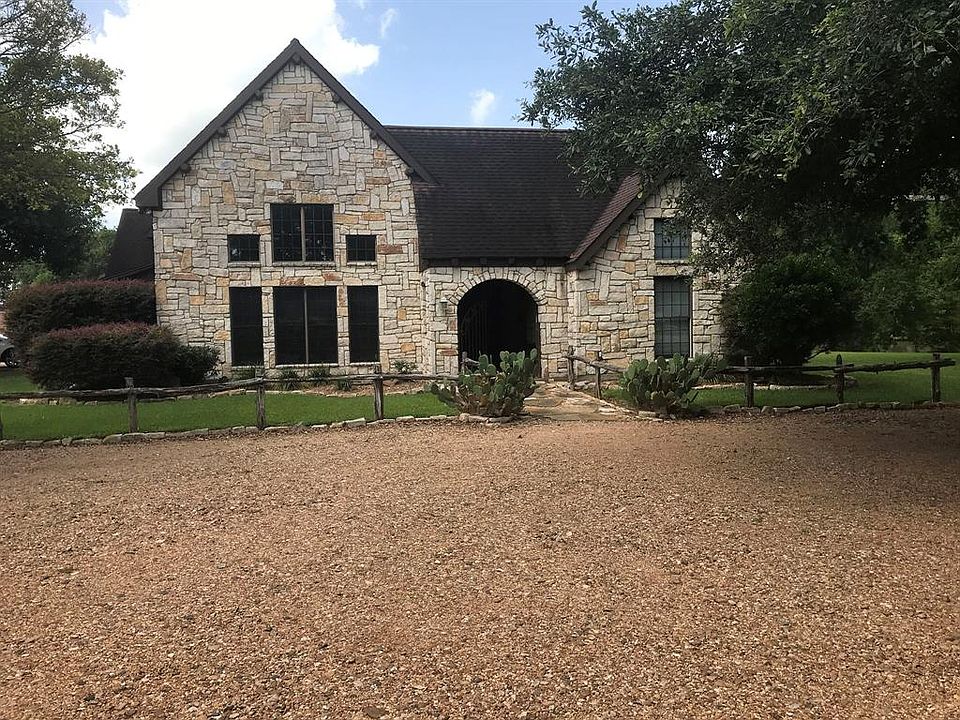 1st image of 622 Lake Shore Dr