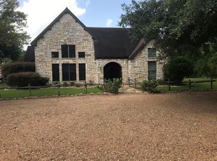 622 Lake Shore Dr, Wharton, TX 77488