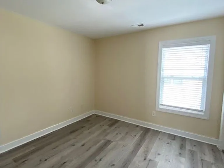 3225 Belmont Cir — Photo 13
