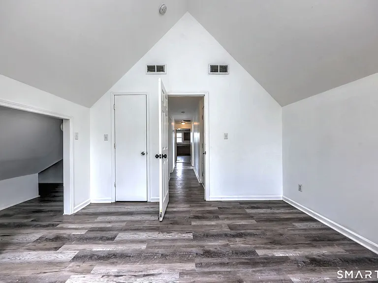 483 Ferry St #3 — Photo 8