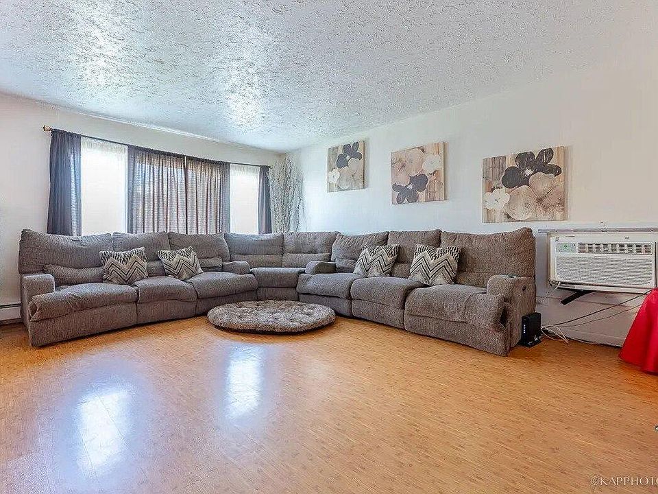 1st image of 9417 Lawrence Ct #A