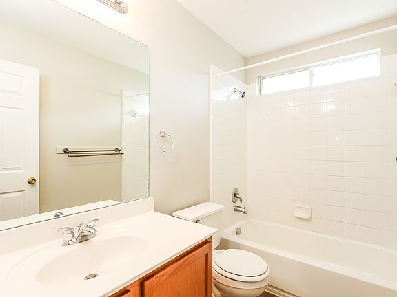 5th image of 350 Tanager Dr