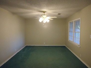 3rd image of 1712 Gloria Ave
