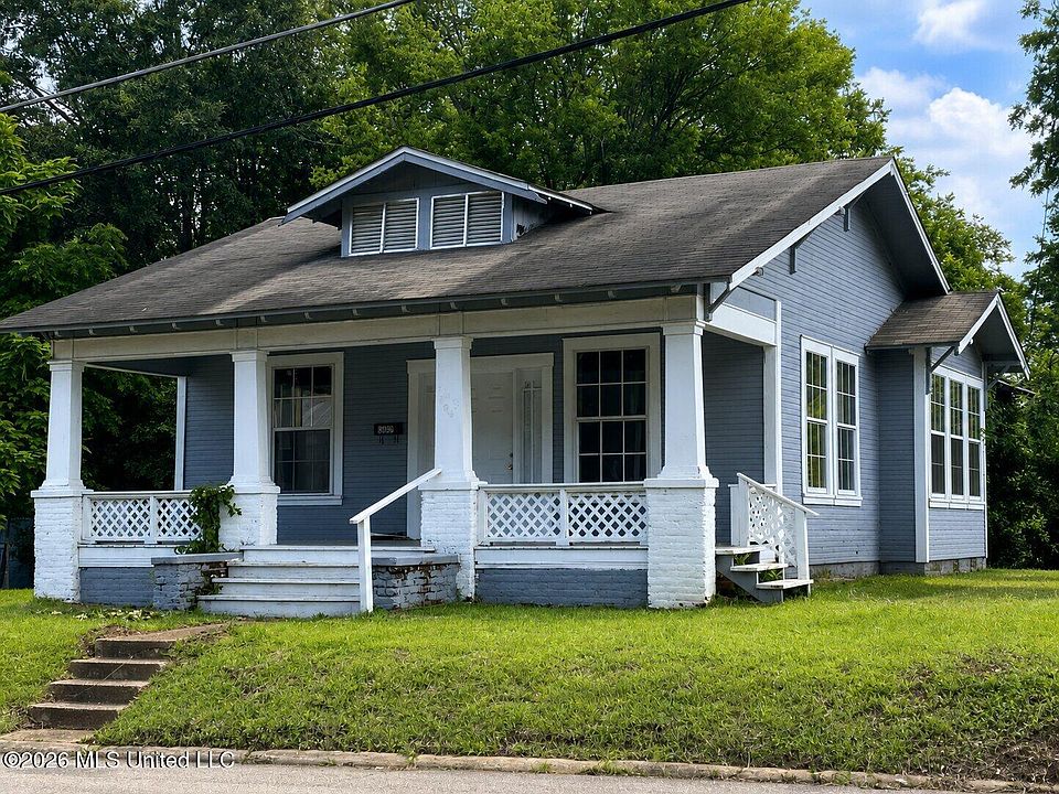 1st image of 309 Oak St