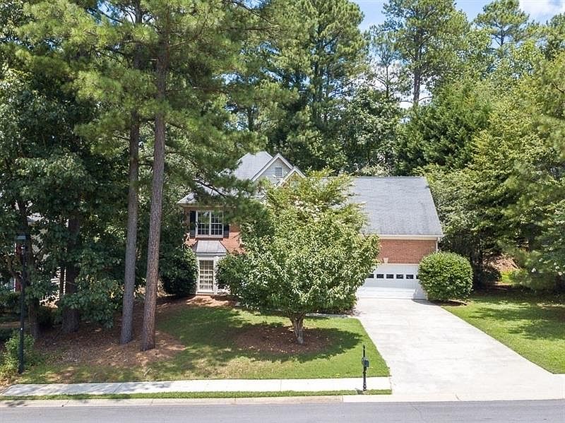 1st image of 260 Riverbirch Ln