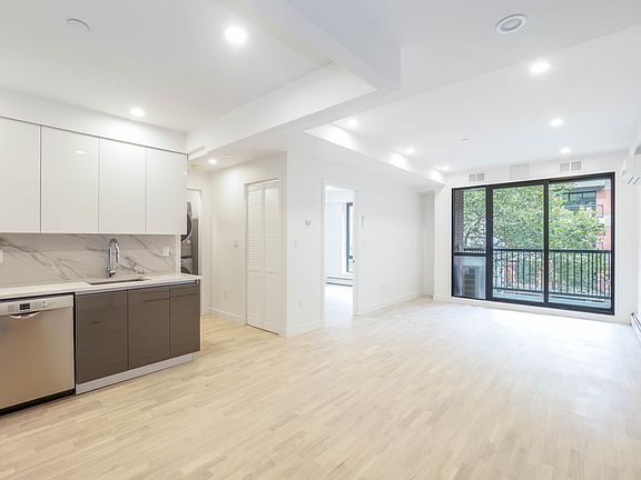 3rd image of 2600 Adam Clayton Powell Jr Blvd #3U