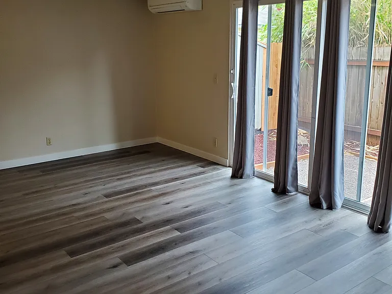 1089 Taylor St — Photo 12