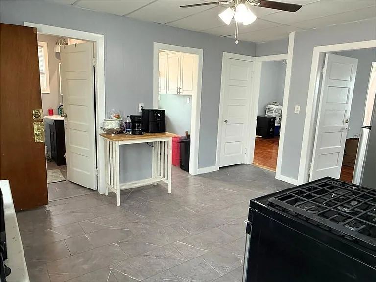 53 Hadwin St #2 — Photo 2