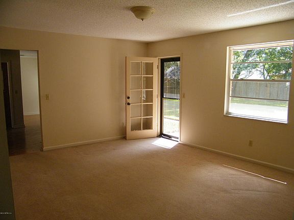 4th image of 1482 Saint Francis Dr