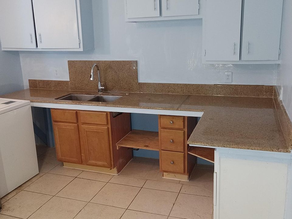2nd image of 704 S 17th Street