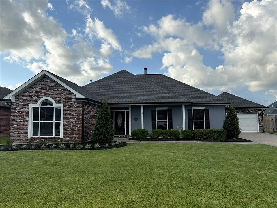 1st image of 103 Zachary Dr