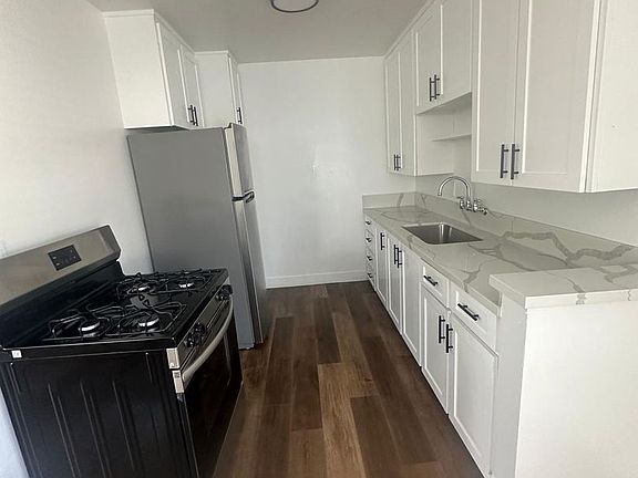3rd image of 3939 Nicolet Ave #1111