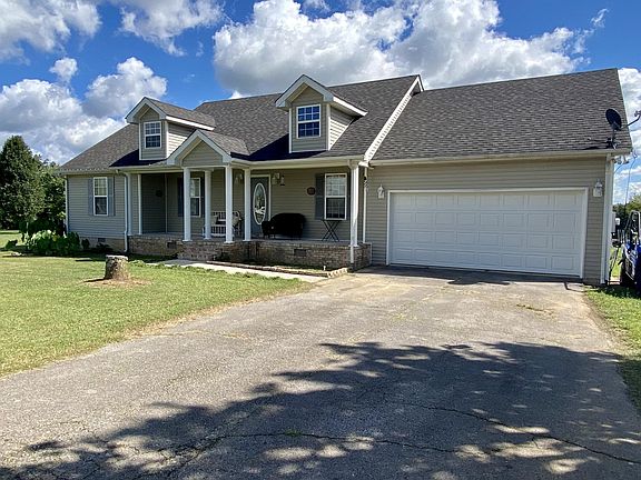 3rd image of 493 Green Grass Way