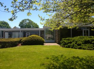 596 Hampton Rd, Southampton, NY 11968