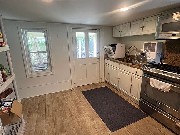 3rd image of 5829 Clara St #5827